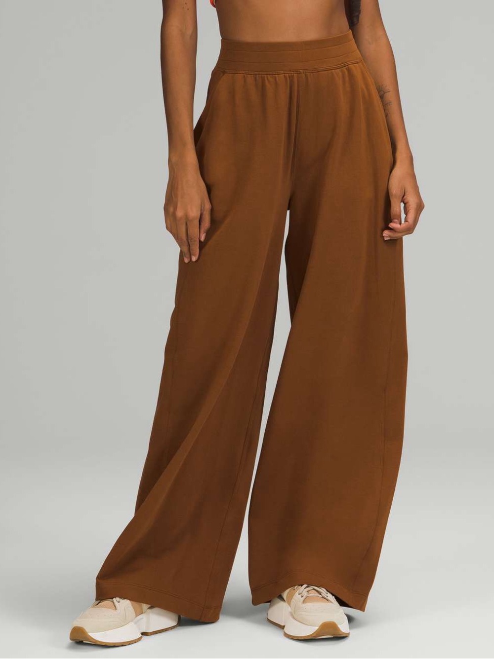 Lululemon LA Wide Leg Super High Rise Pant in Copper Brown